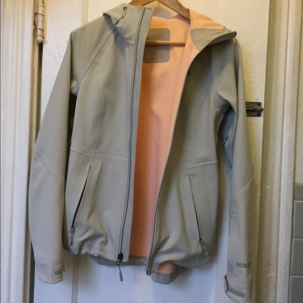 North face raincoat'